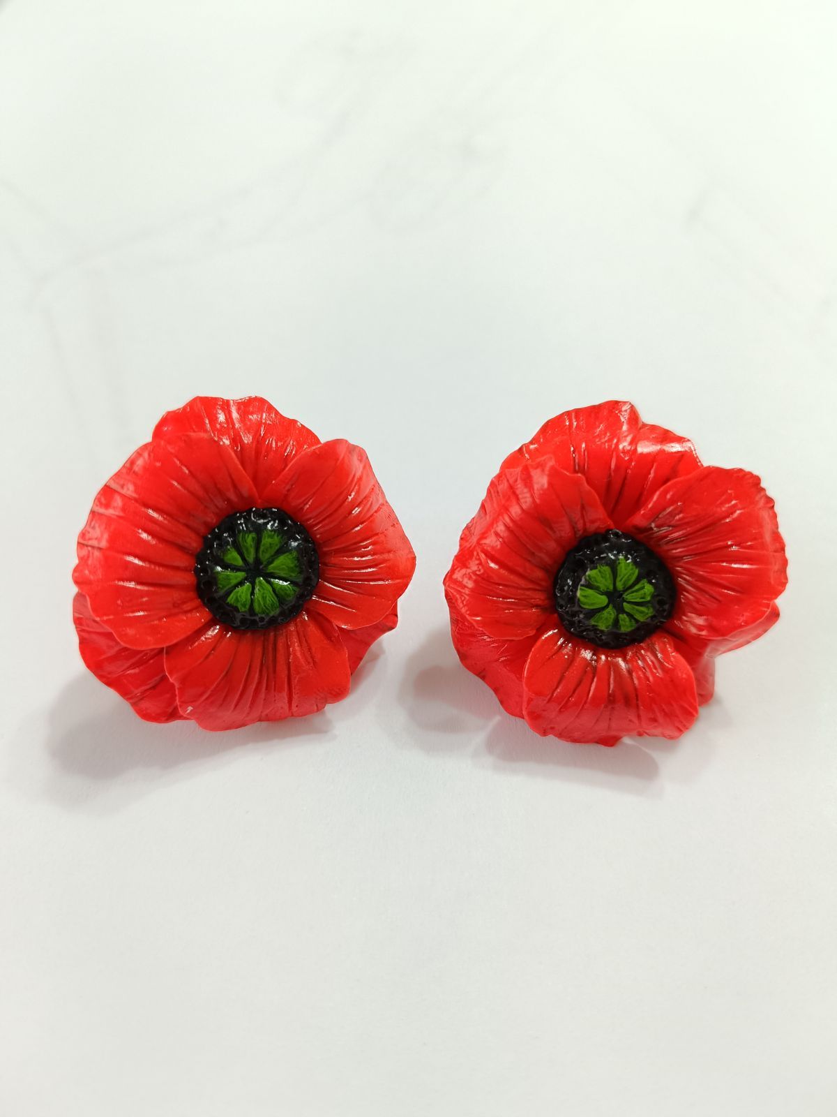 Aros colgantes amapola 